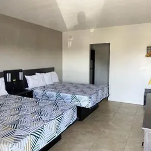 ** Hotel 6 North Vegas, Nv United States
